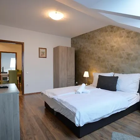 Corner Apartman *