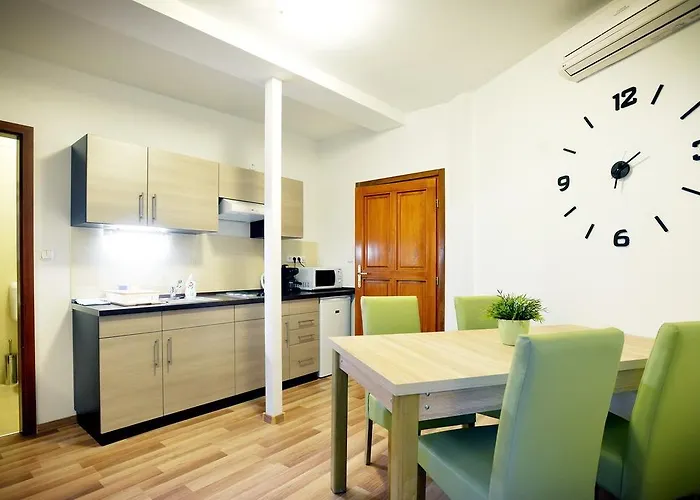 Corner Apartament Eger